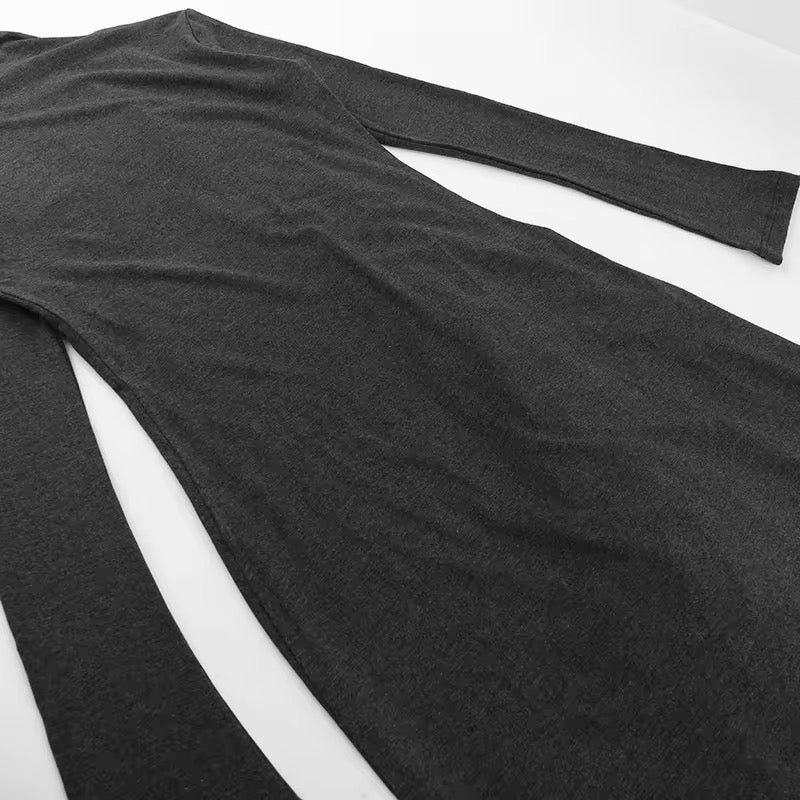 GIULIA – Figure-hugging dress with integrated cape and slit